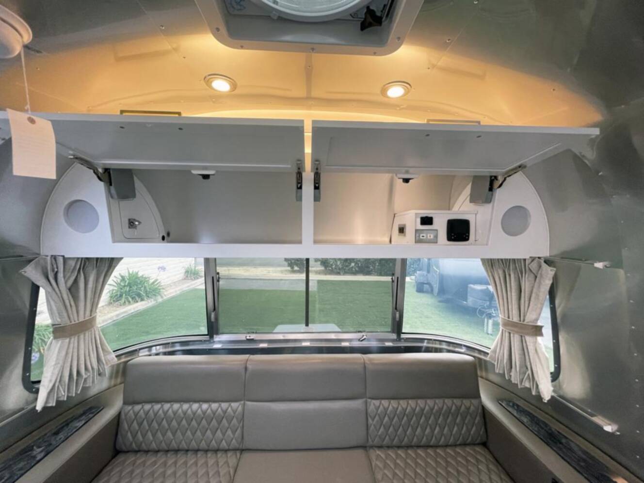 A photo of this 2026 Airstream Classic 28 RBT