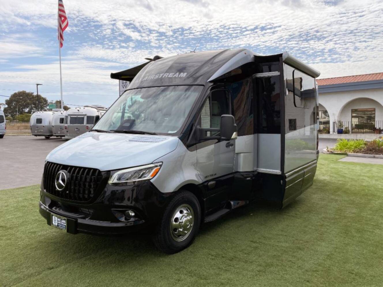 A photo of this 2026 Airstream Atlas AP