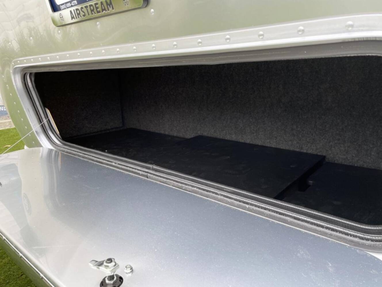 A photo of this 2026 Airstream Classic 28 RBT