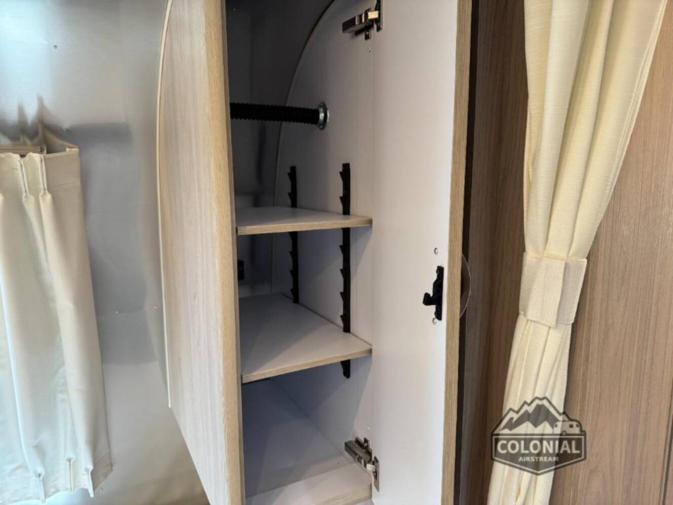 A photo of this 2026 Airstream Globetrotter 25FBT Twin