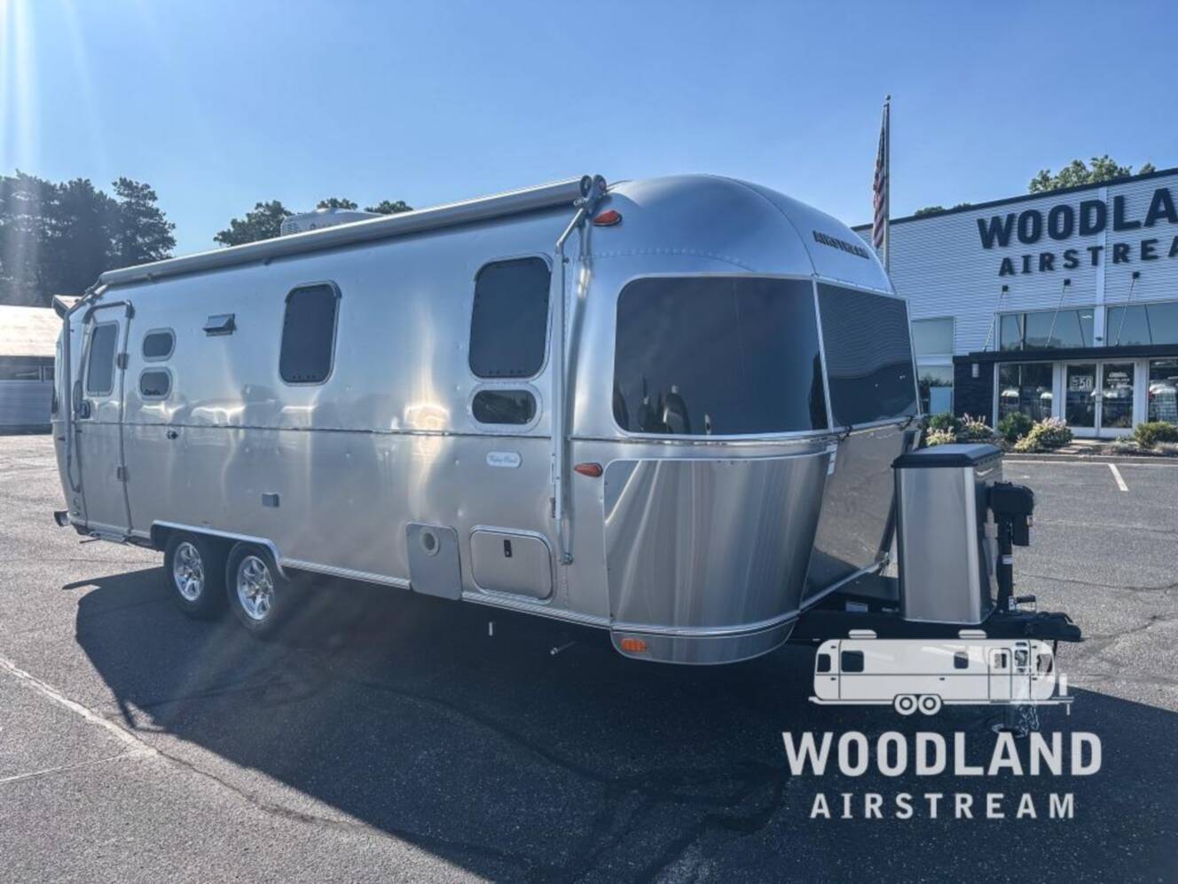 A photo of this 2027 Airstream Flying Cloud 25FB