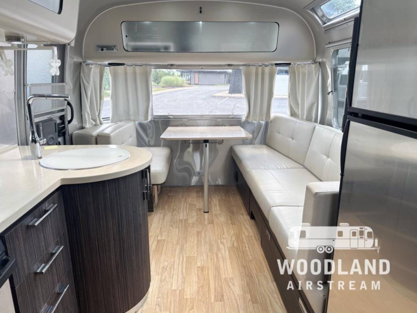 A photo of this 2019 Airstream International Signature 27FB