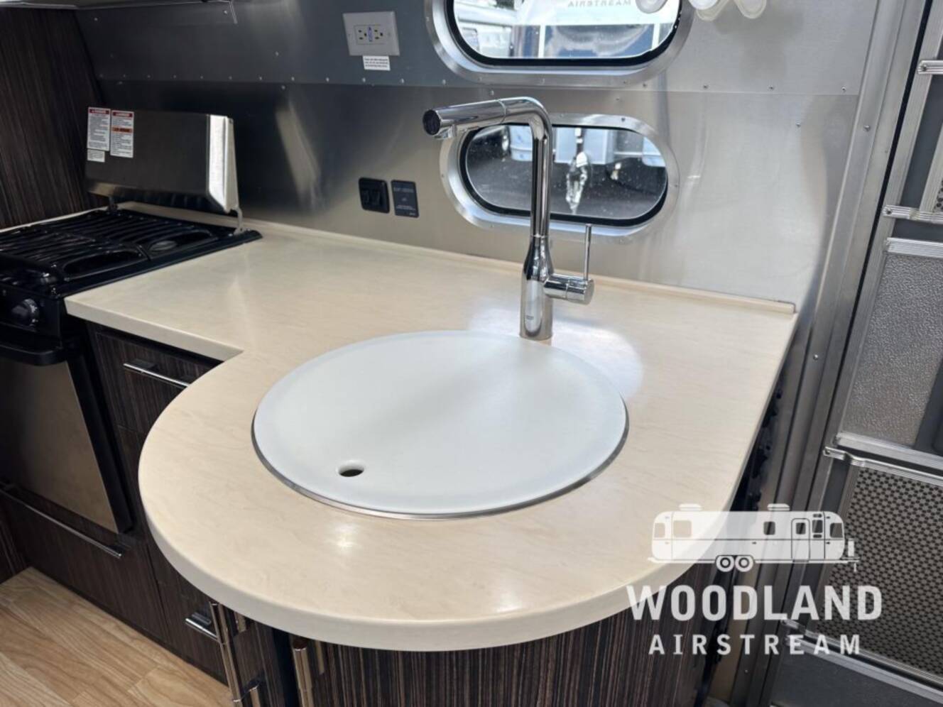 A photo of this 2019 Airstream International Signature 27FB
