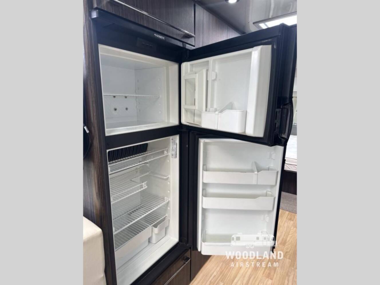 A photo of this 2019 Airstream International Signature 27FB