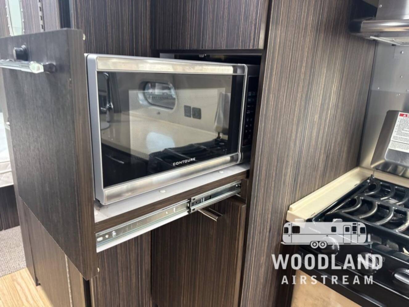 A photo of this 2019 Airstream International Signature 27FB