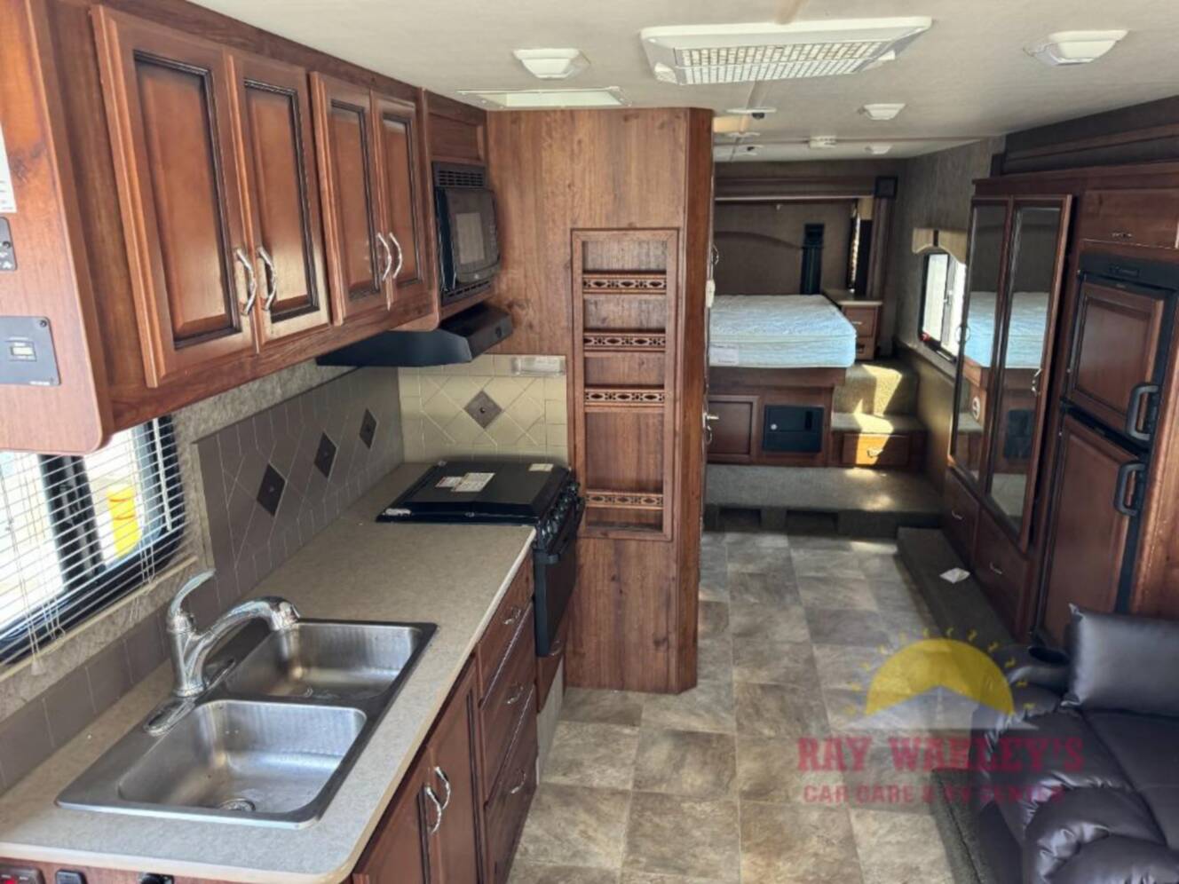 A photo of this 2014 Fleetwood Rv Storm 28F