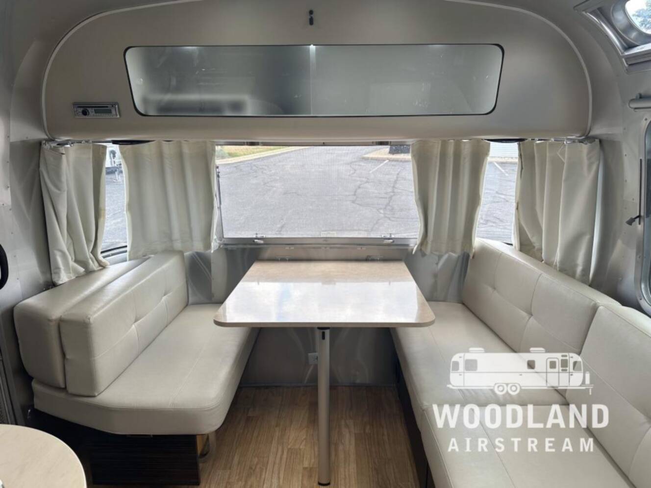 A photo of this 2019 Airstream International Signature 27FB