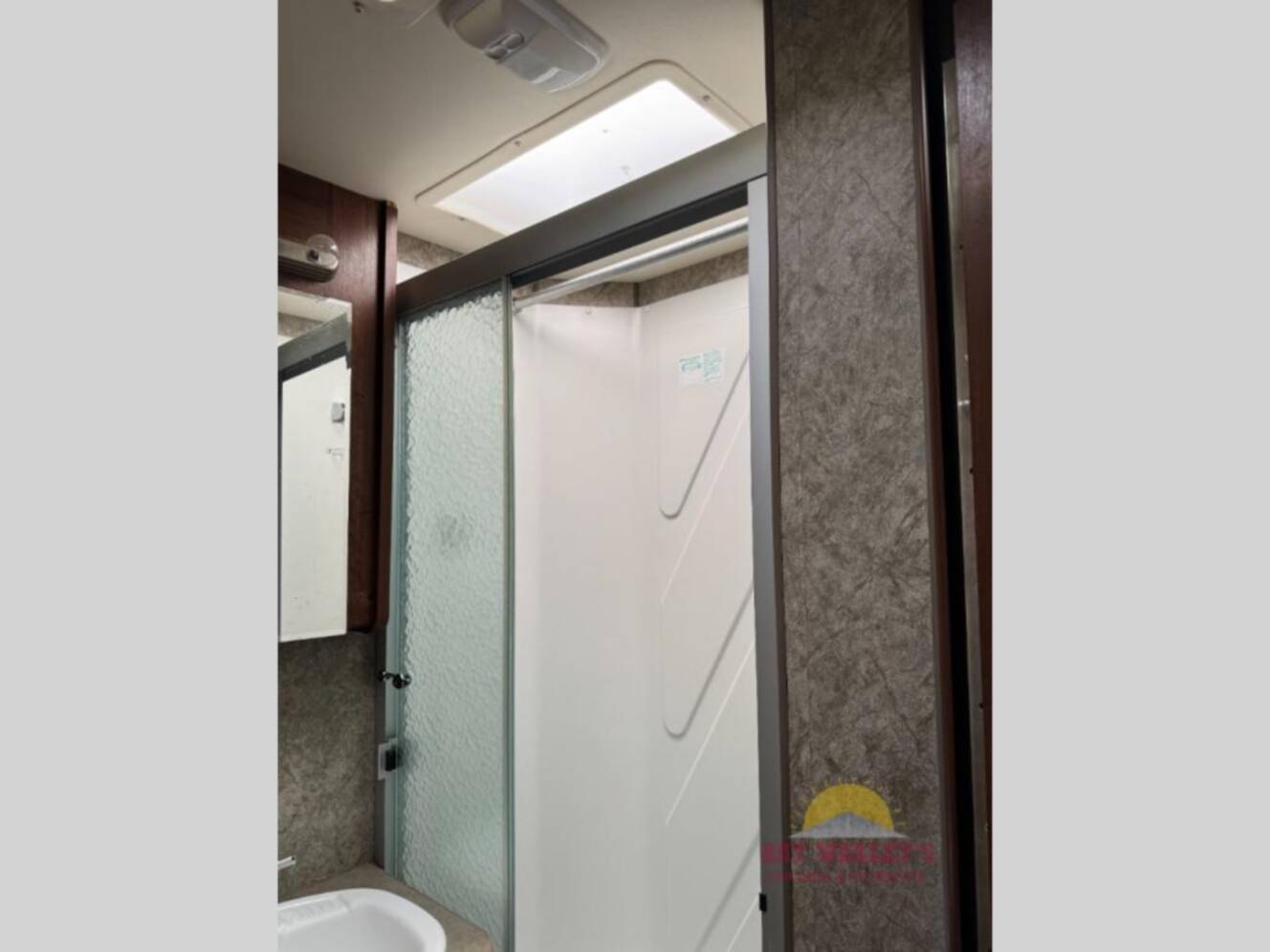 A photo of this 2014 Fleetwood Rv Storm 28F