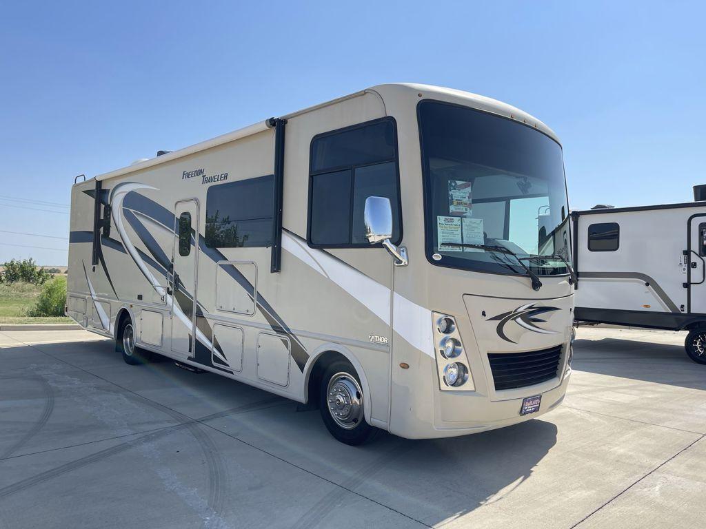 2022 Thor Motor Coach Freedom Traveler A32 in sanger TX