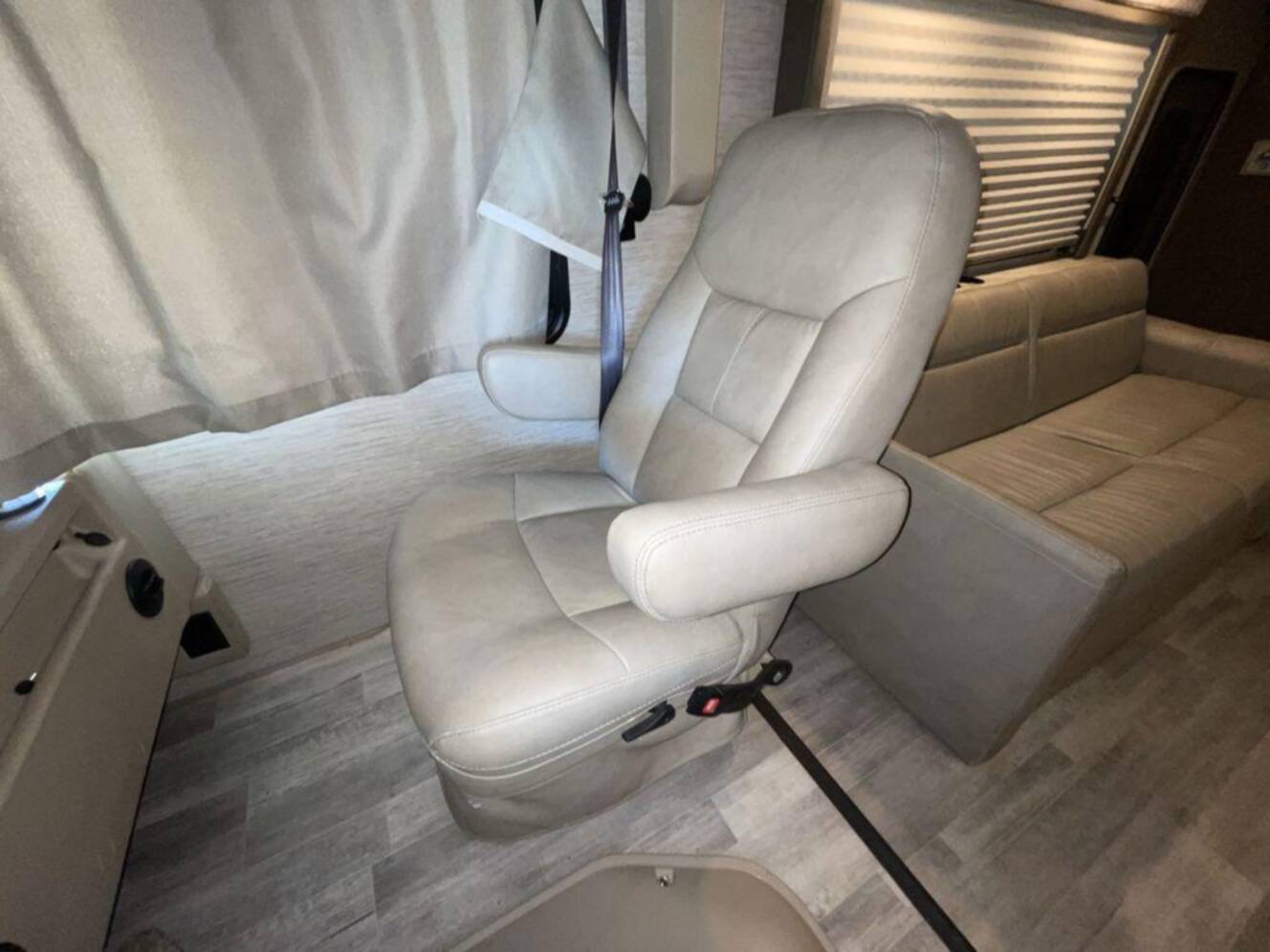 A photo of this 2022 Thor Motor Coach Freedom Traveler A32