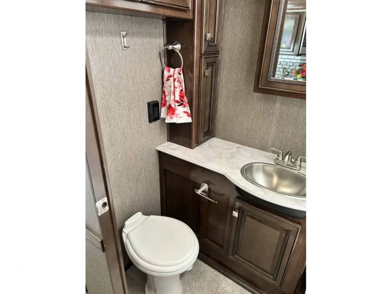 A photo of this 2021 Fleetwood Flair 29M