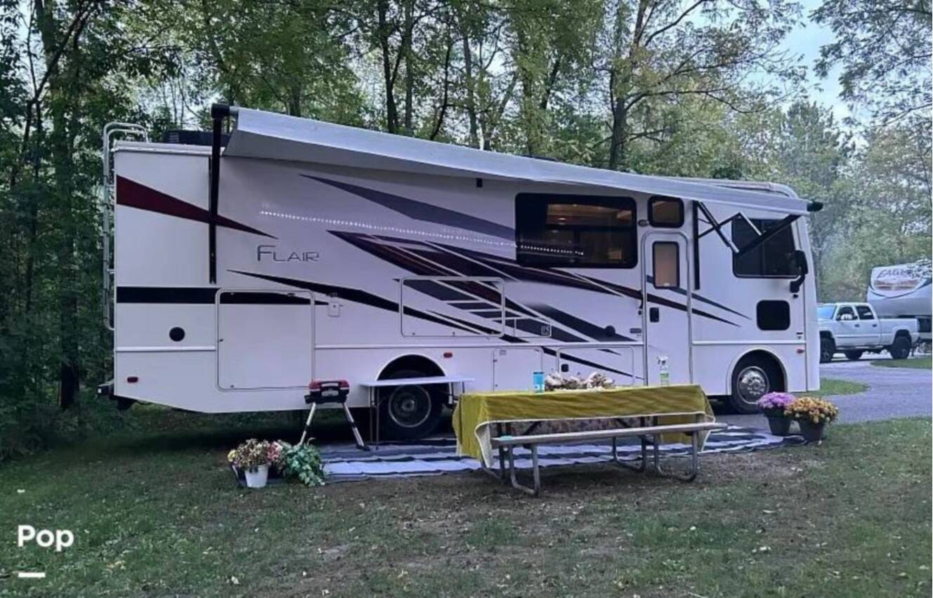 A photo of this 2021 Fleetwood Flair 29M