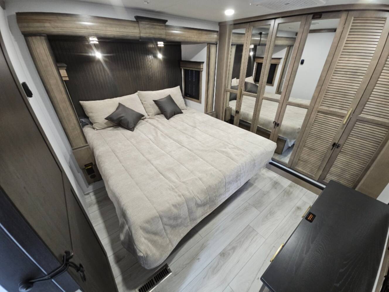 A photo of this 2026 Keystone Rv Montana 3532SP