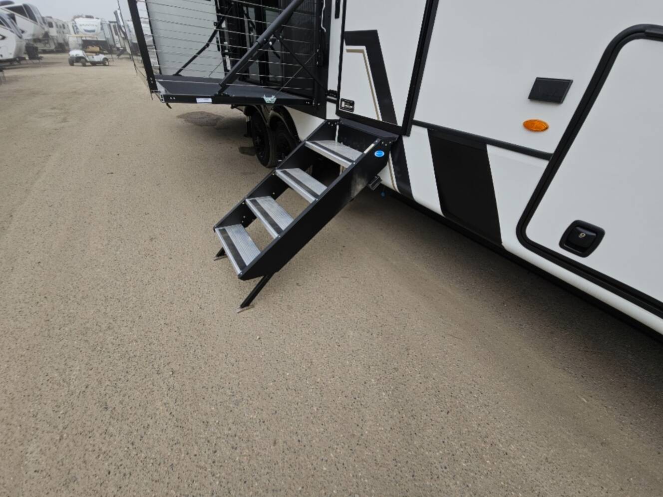 A photo of this 2026 Keystone Rv Montana 3532SP