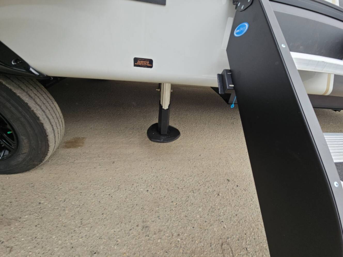 A photo of this 2026 Keystone Rv Montana 3532SP