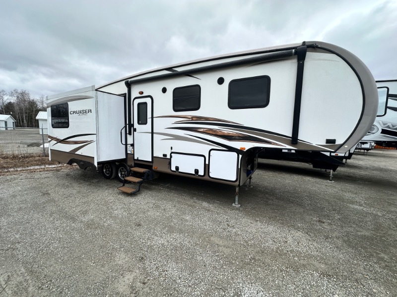2015 Crossroads Cruiser Aire 28SE RV