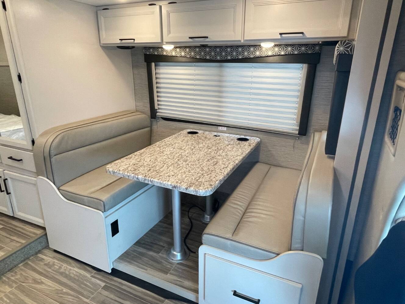 A photo of this 2022 Thor FREEDOM ELITE 24HE