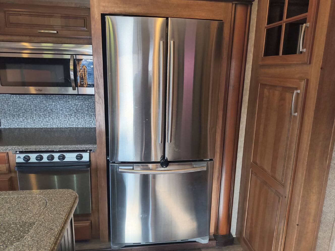 A photo of this 2017 Keystone MONTANA 3911FB