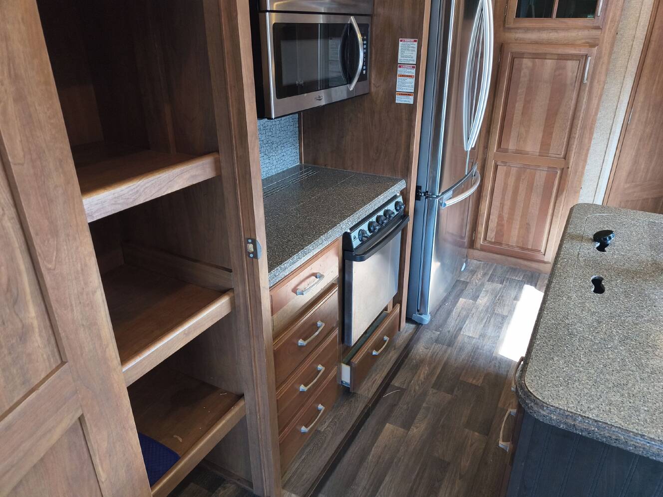 A photo of this 2017 Keystone MONTANA 3911FB