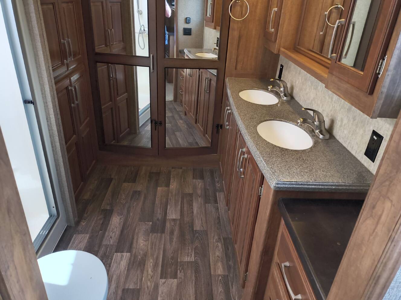 A photo of this 2017 Keystone MONTANA 3911FB