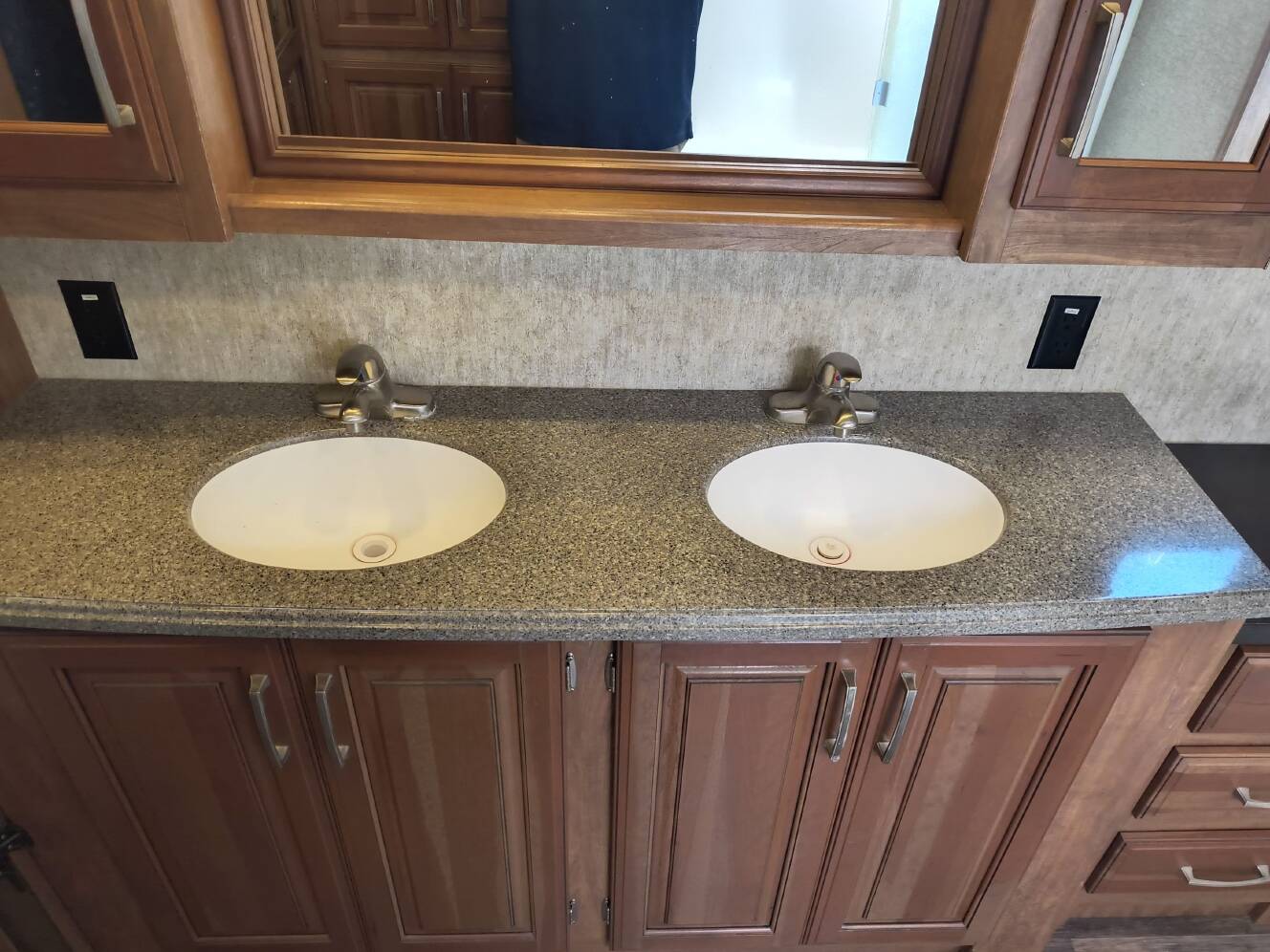 A photo of this 2017 Keystone MONTANA 3911FB