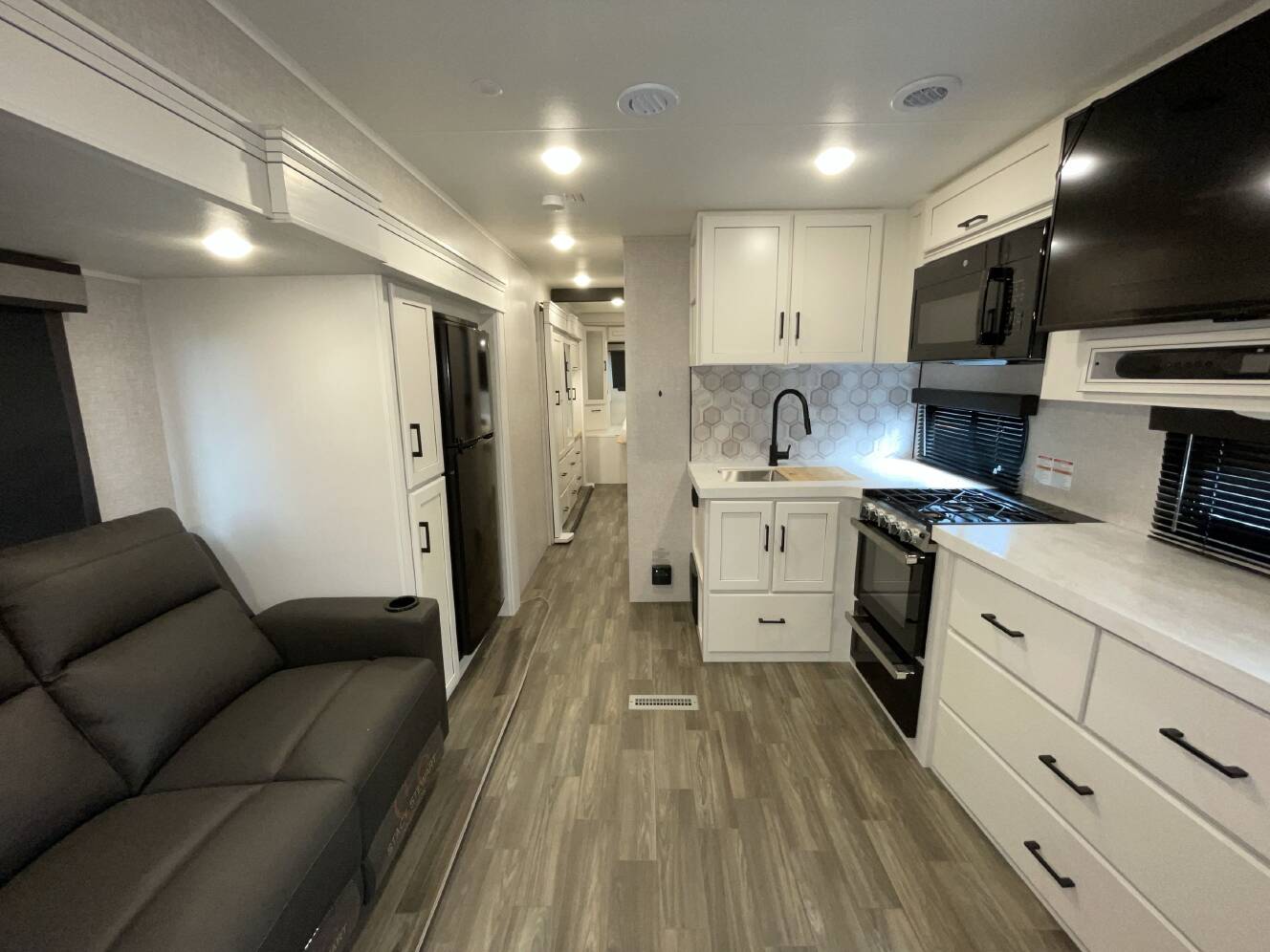 A photo of this 2024 Jayco EAGLE 295RUCD