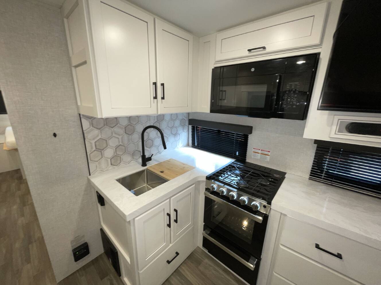 A photo of this 2024 Jayco EAGLE 295RUCD