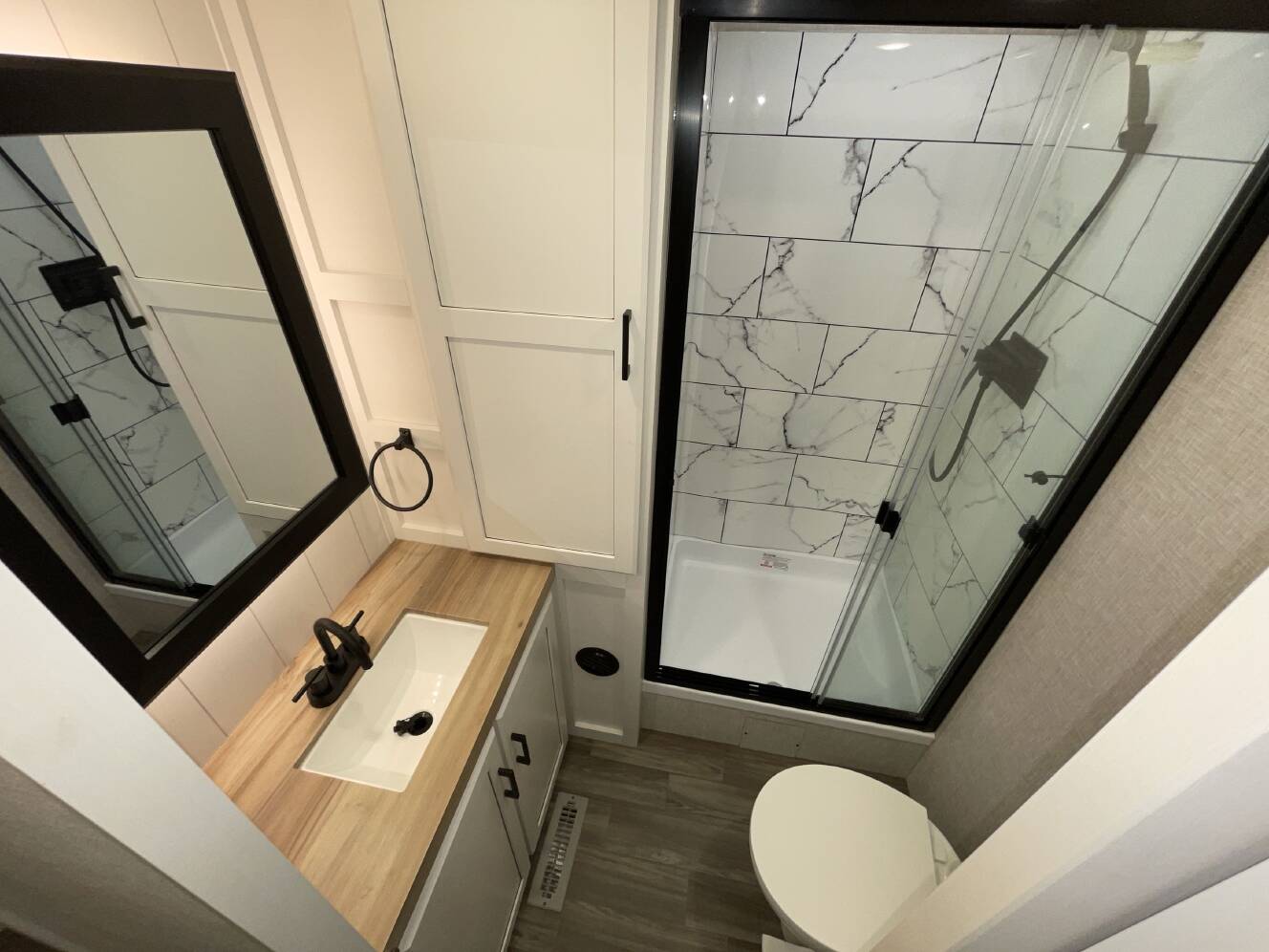 A photo of this 2024 Jayco EAGLE 295RUCD