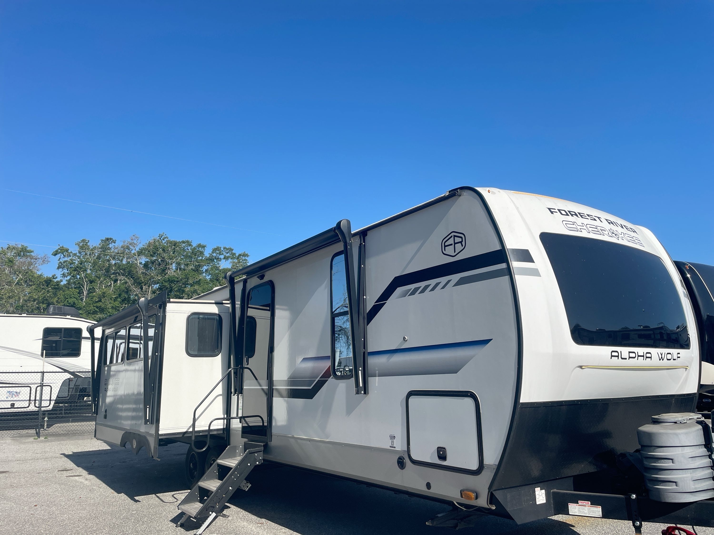 2025 Forest River ALPHA WOLF 26RL-L RV