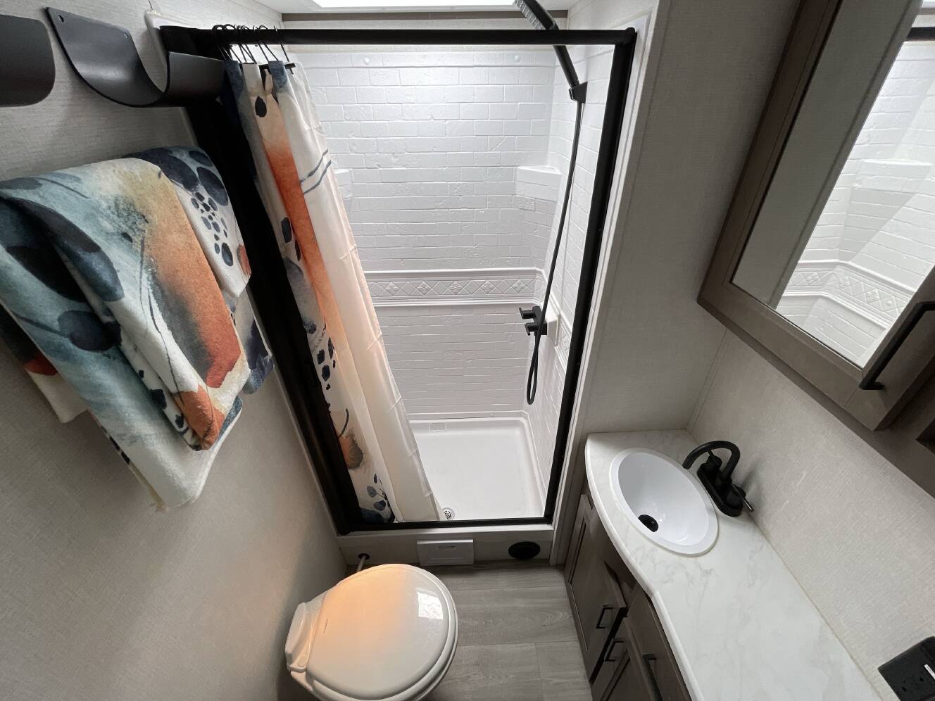 A photo of this 2025 Grand Design TRANSCEND 315RKT