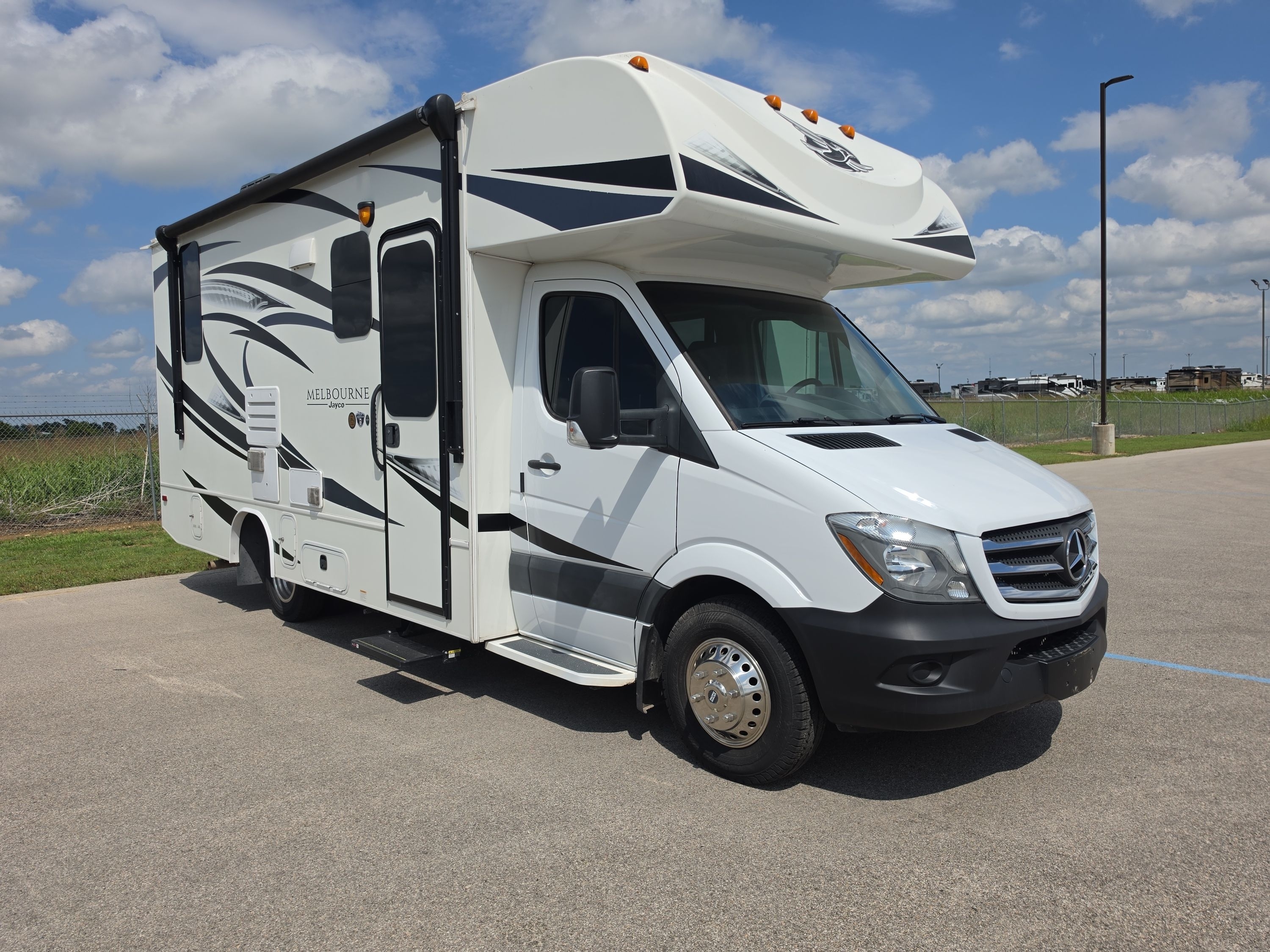 2019 Jayco MELBOURNE 24L in alvarado TX