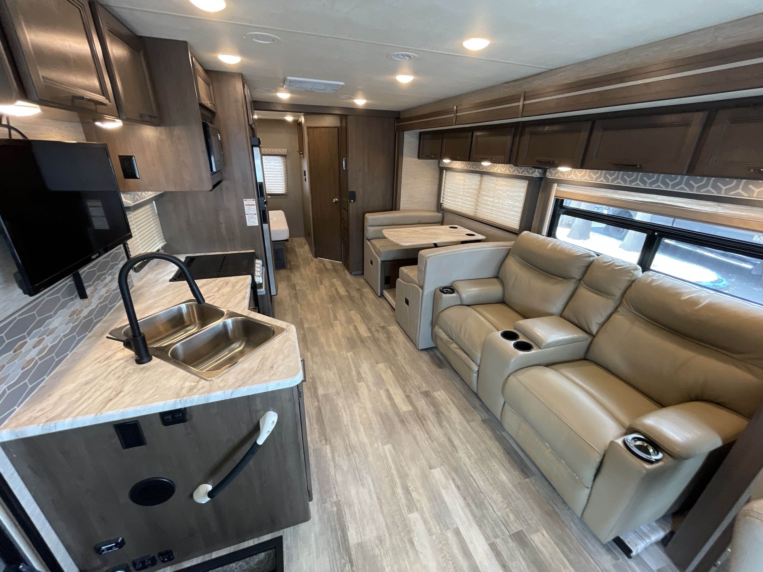 2021 Thor FREEDOM TRAVELER A27 in pinellas park FL