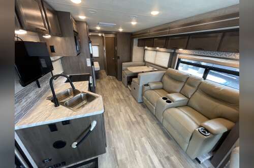 2021 Thor FREEDOM TRAVELER A27 in pinellas park FL