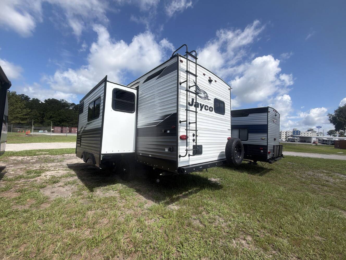 A photo of this 2022 Jayco JAY FLIGHT SLX BAJA 240RBSW