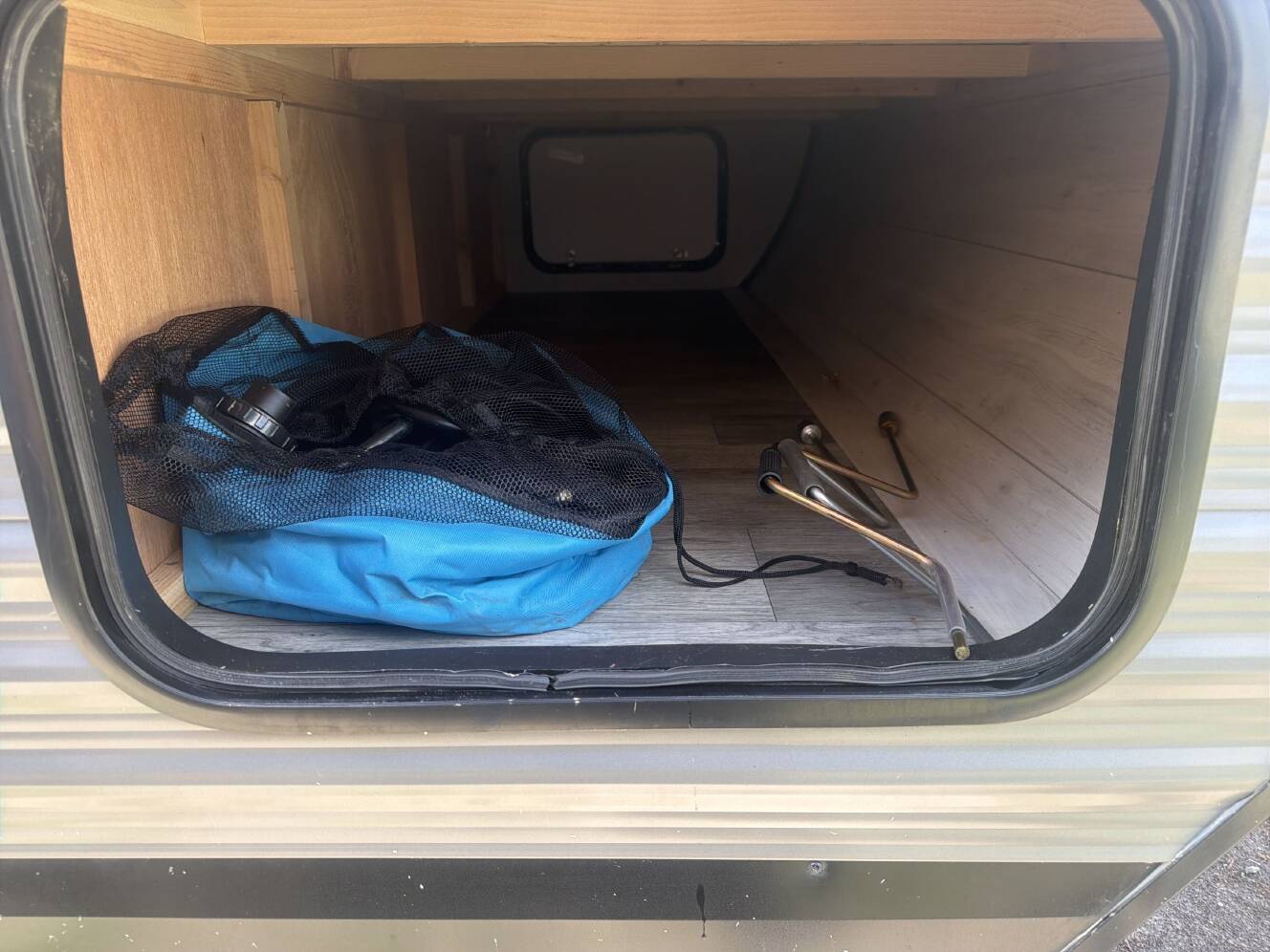 A photo of this 2022 Jayco JAY FLIGHT SLX BAJA 240RBSW