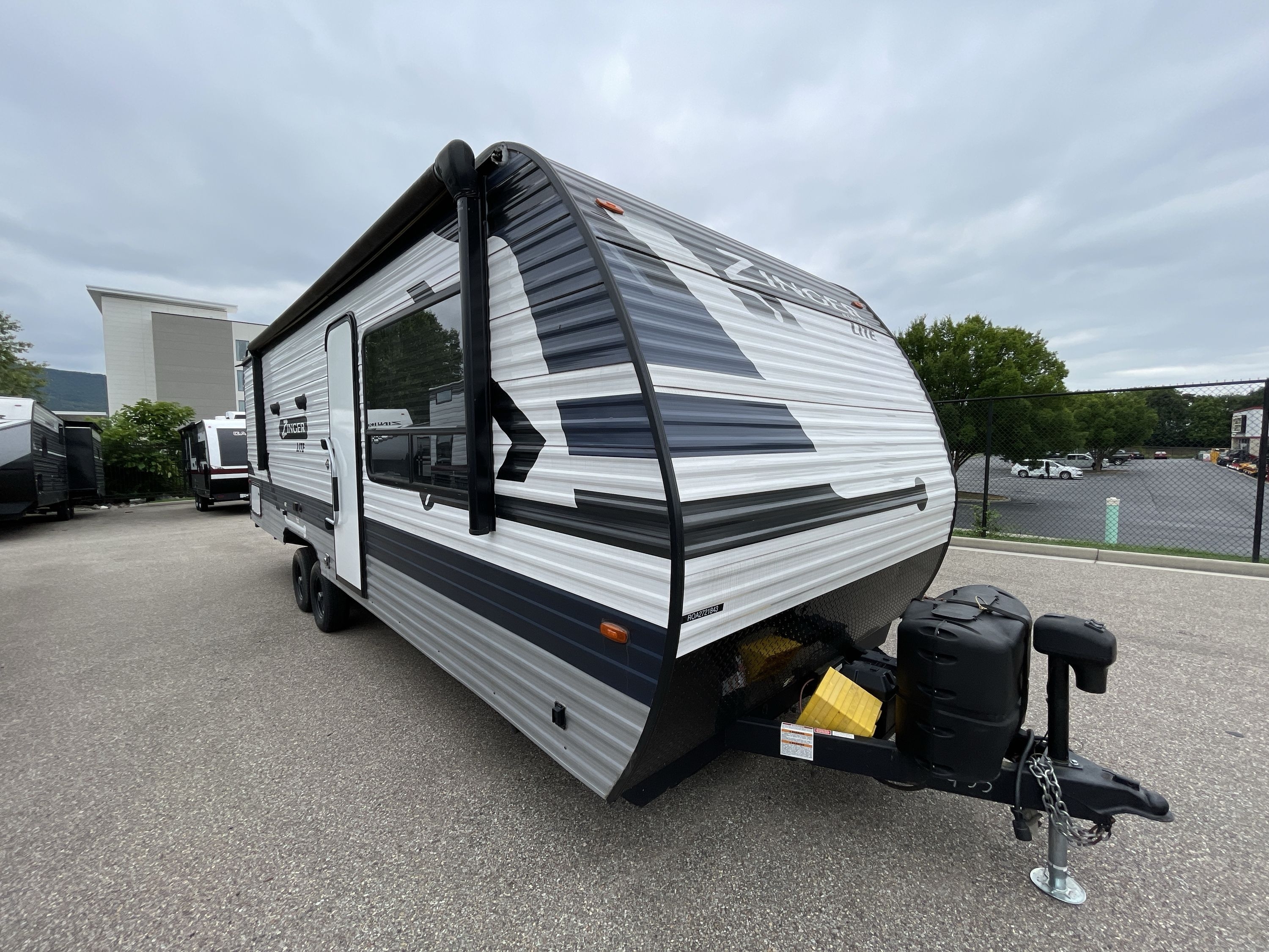 2023 Crossroads ZINGER 259FL RV