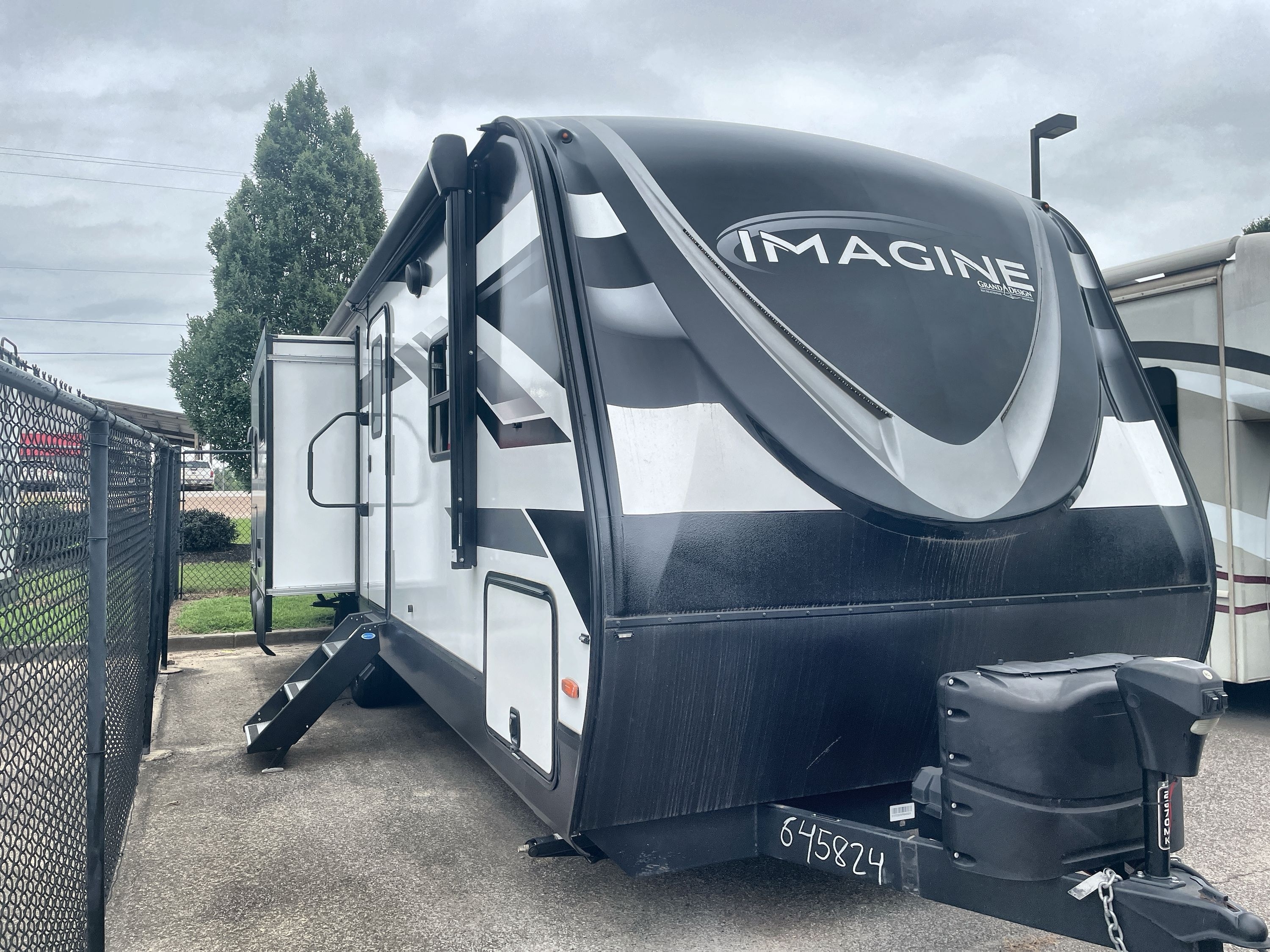 2023 Grand Design IMAGINE 2670MK in olive branch MS