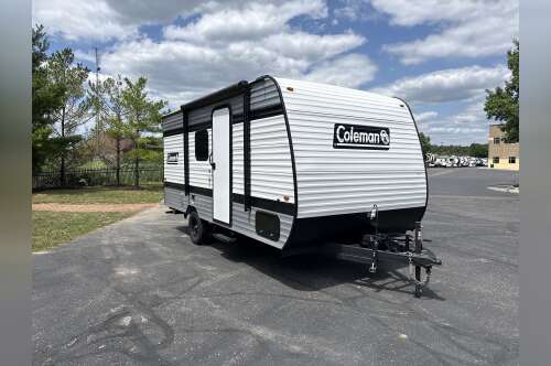 2025 Keystone COLEMAN 17B in sturtevant WI