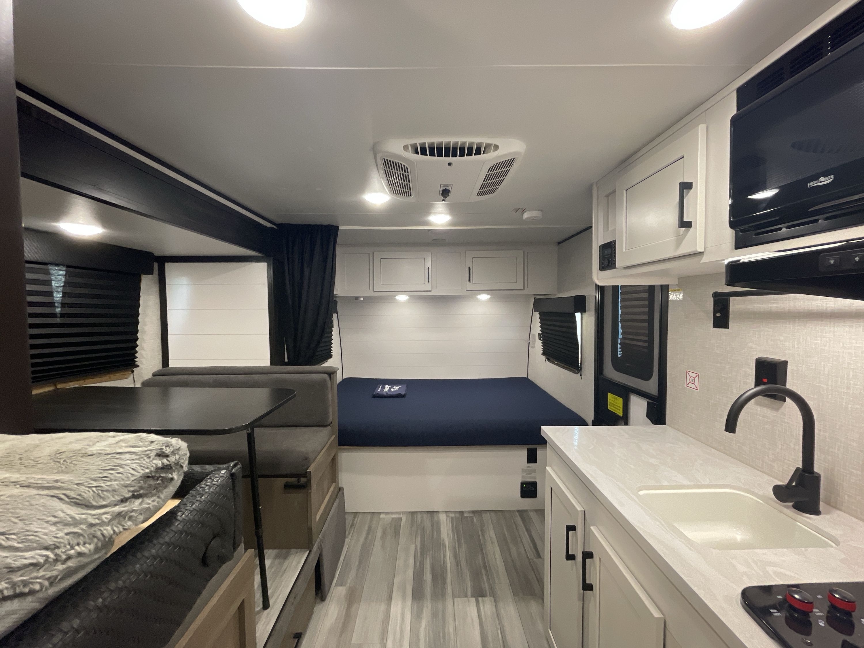 2024 Jayco JAY FLIGHT SLX BAJA 184BS BAJA EDITION in meridian ID