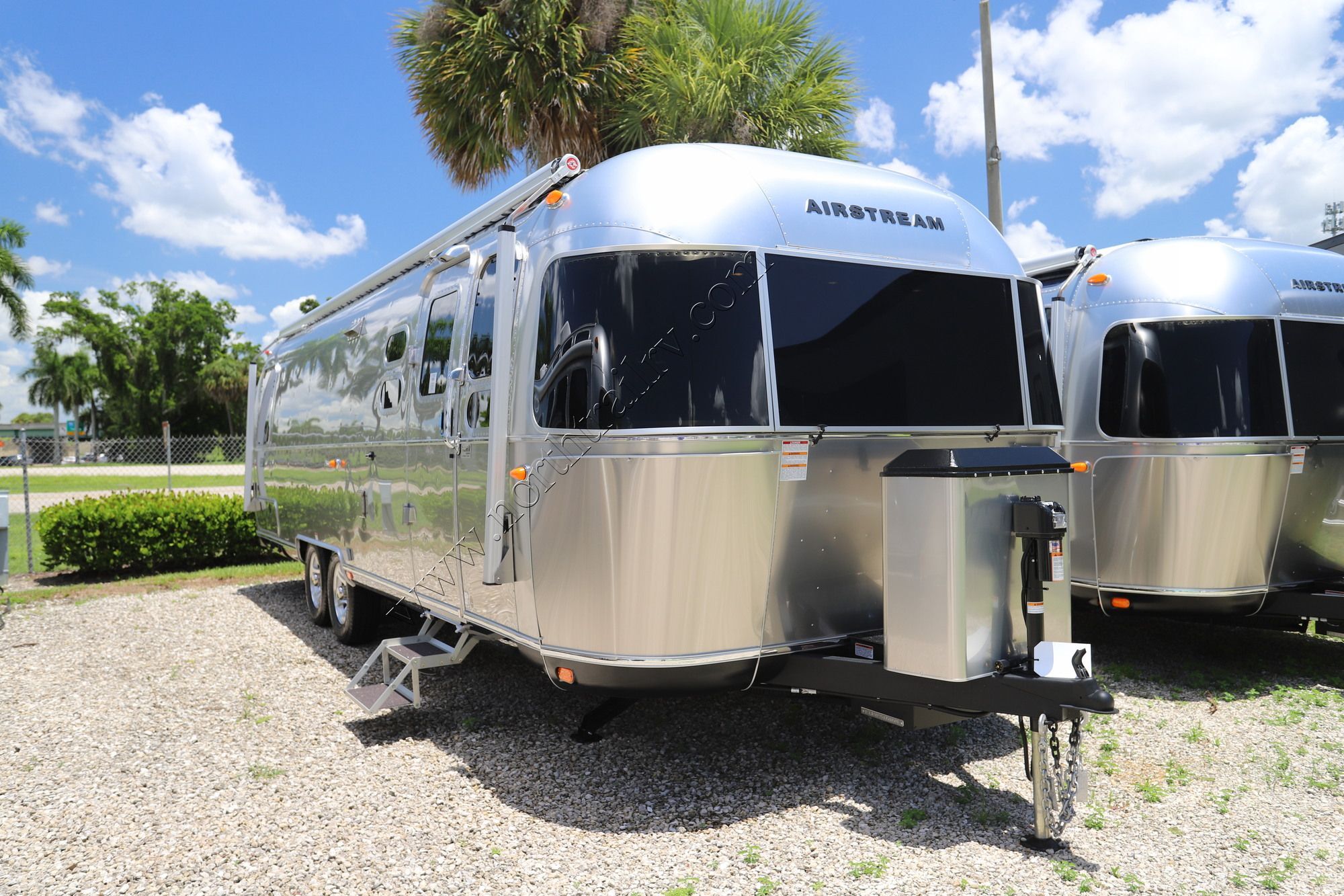 2027 Airstream Classic 30RB RV