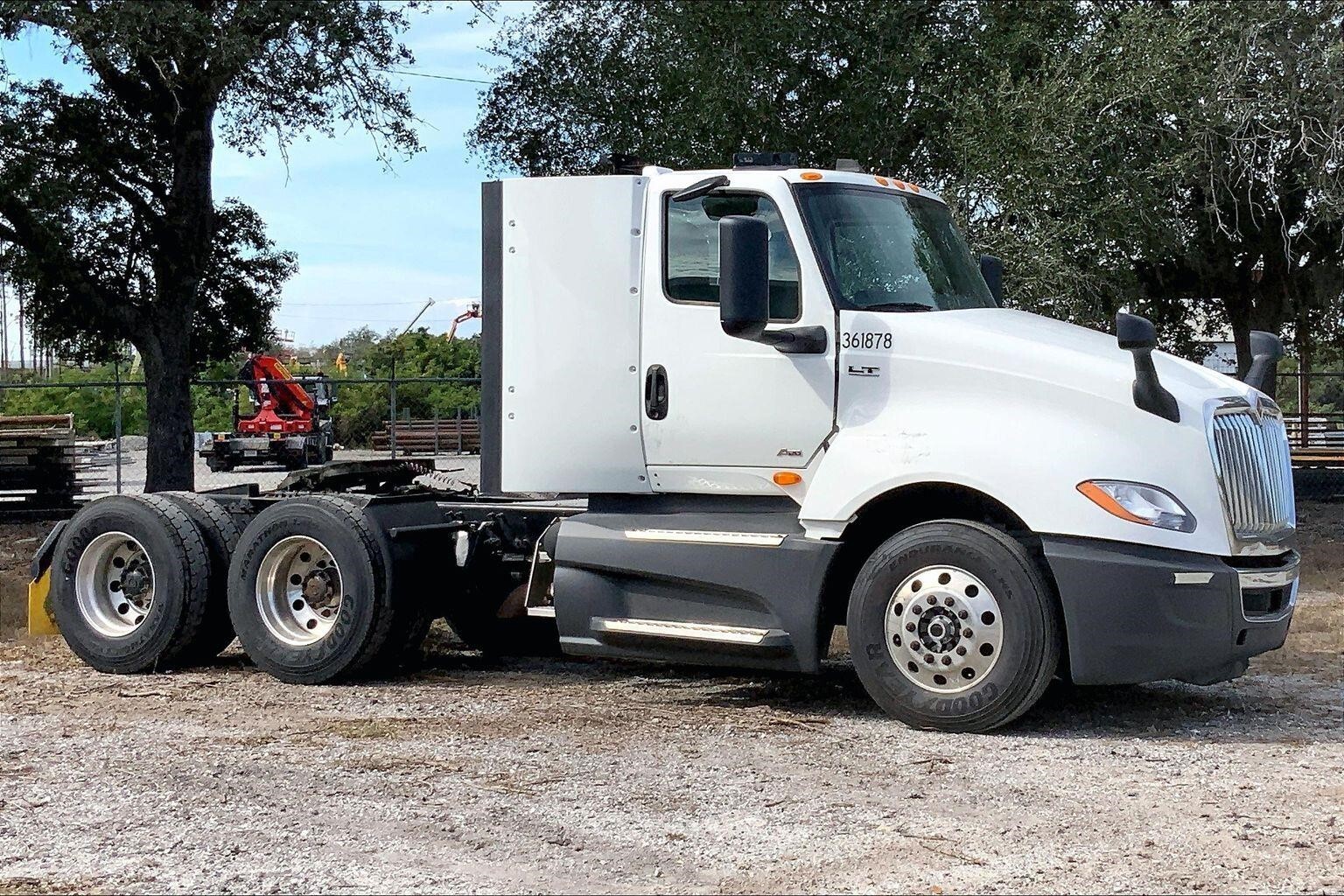 2021 INTERNATIONAL LT in Tampa, FL