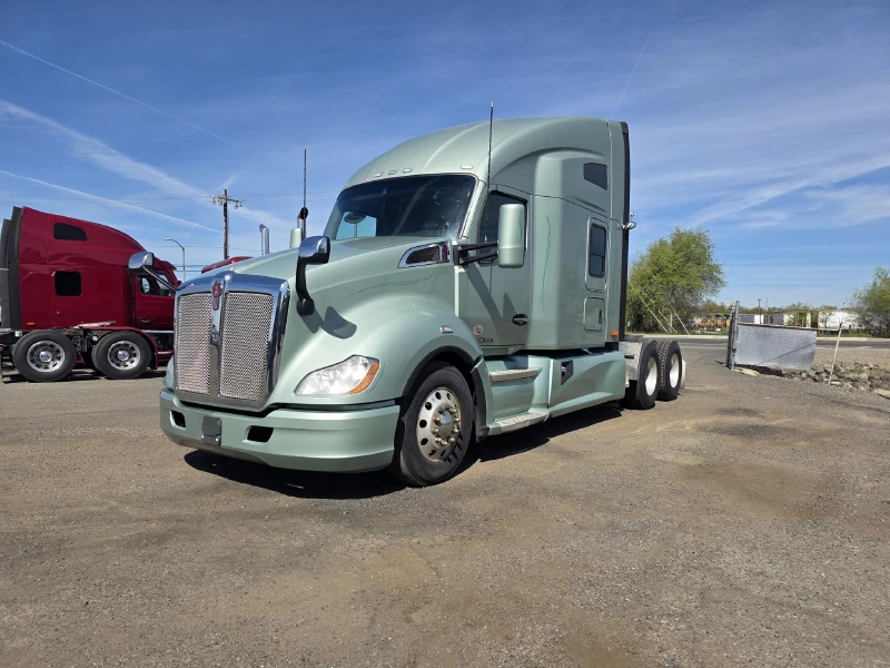 2021 KENWORTH T680