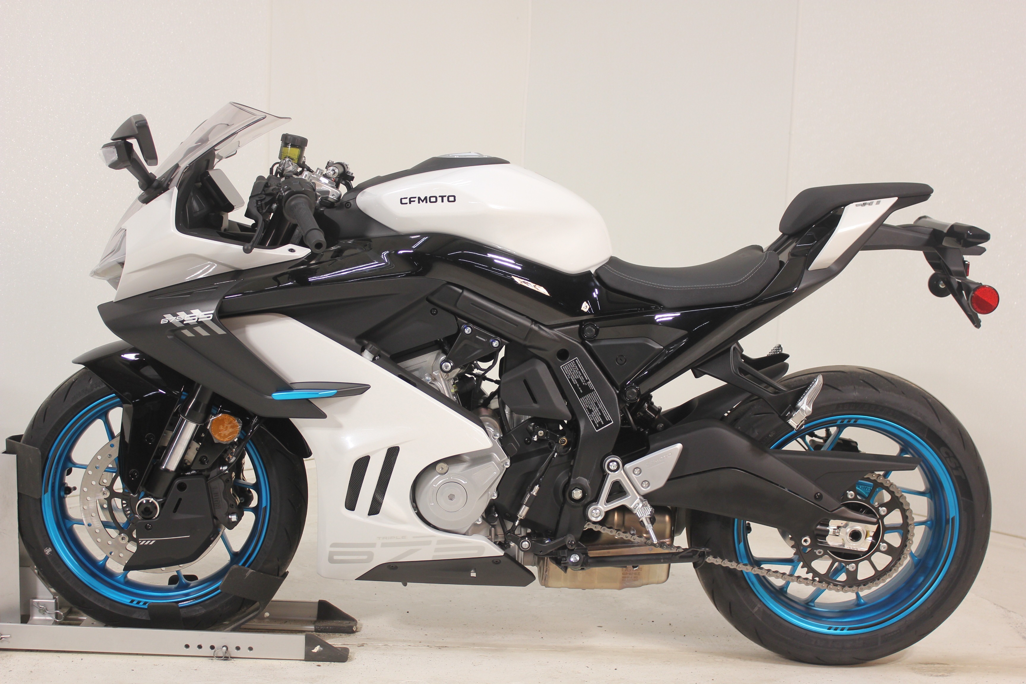 2026 CFMOTO 675SS SS in Pittsfield, MA