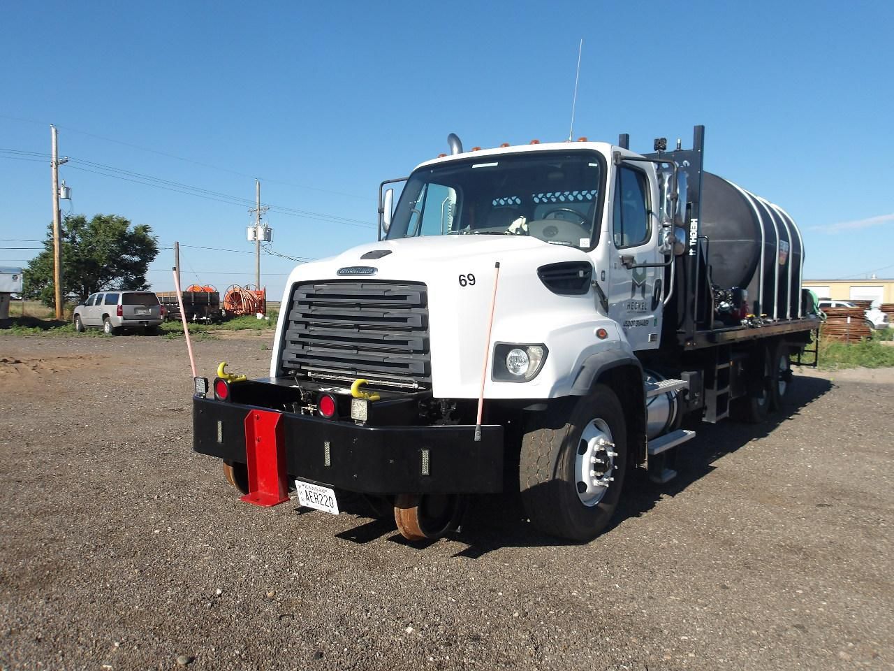 2016 FREIGHTLINER 114 SD in Cinnaminson, NJ
