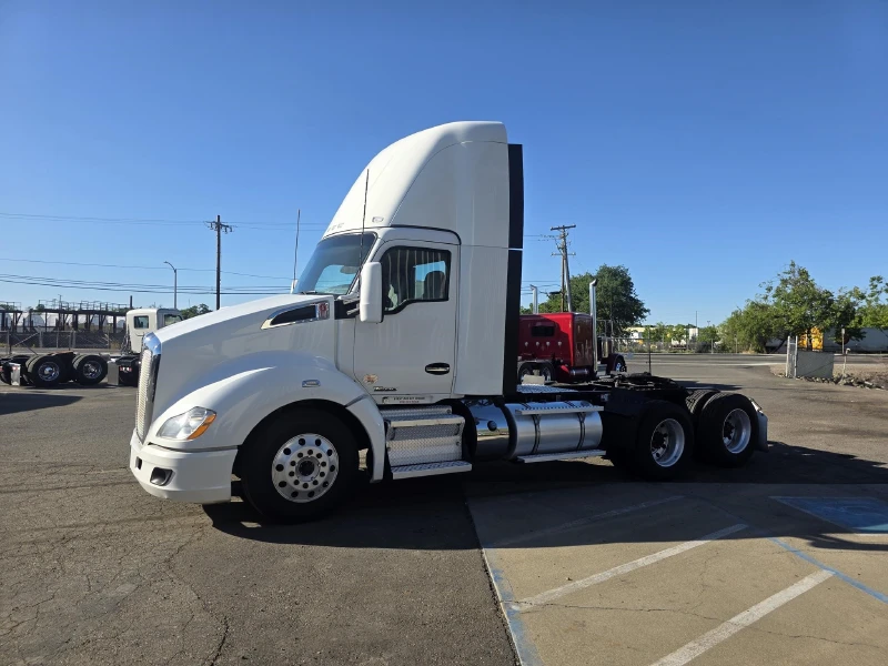 2022 KENWORTH T680
