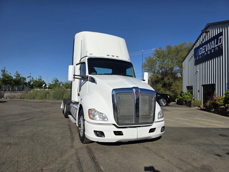 2022 KENWORTH T680