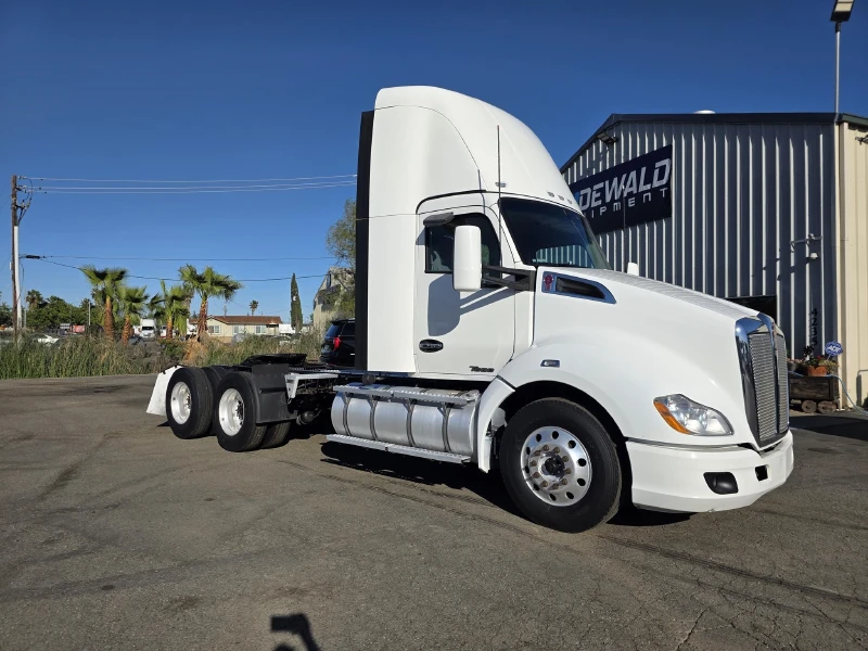 2022 KENWORTH T680