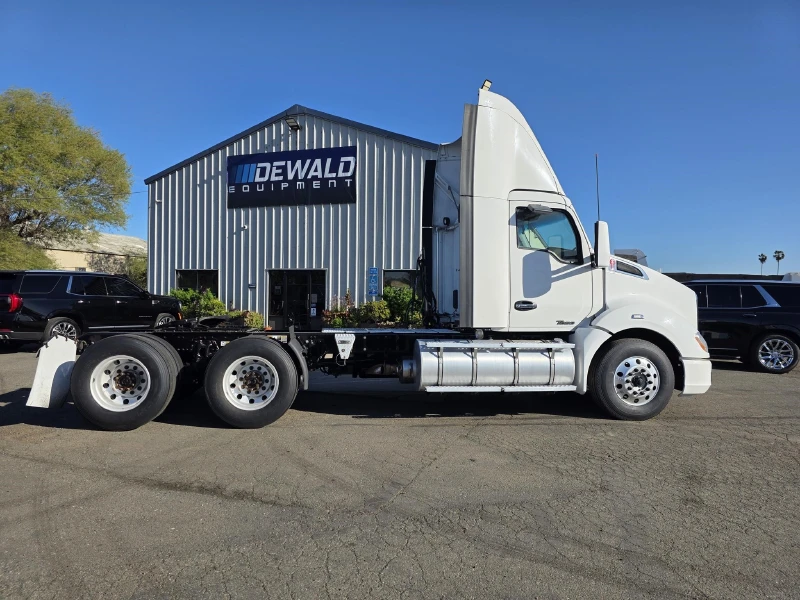 2022 KENWORTH T680