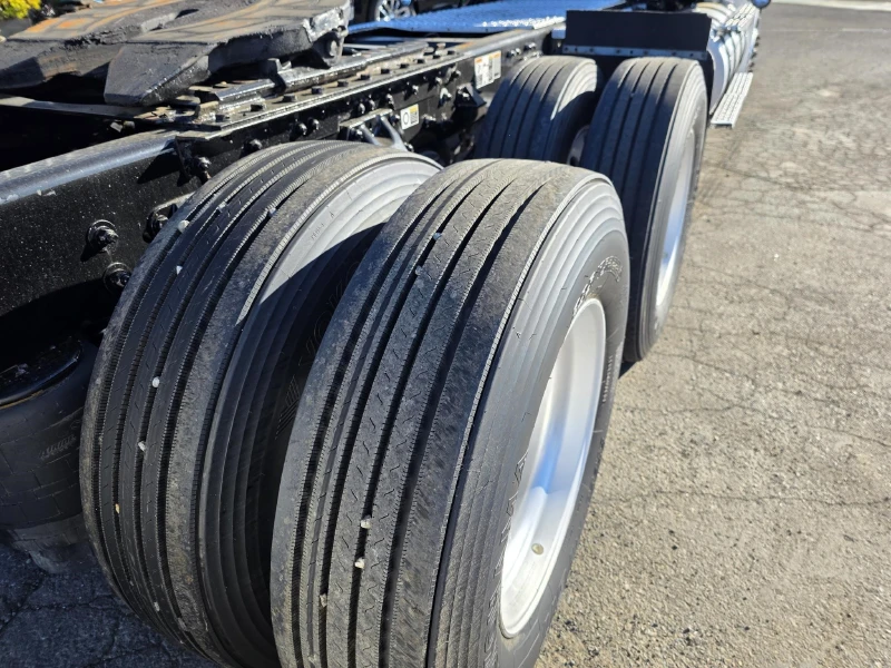 2022 KENWORTH T680