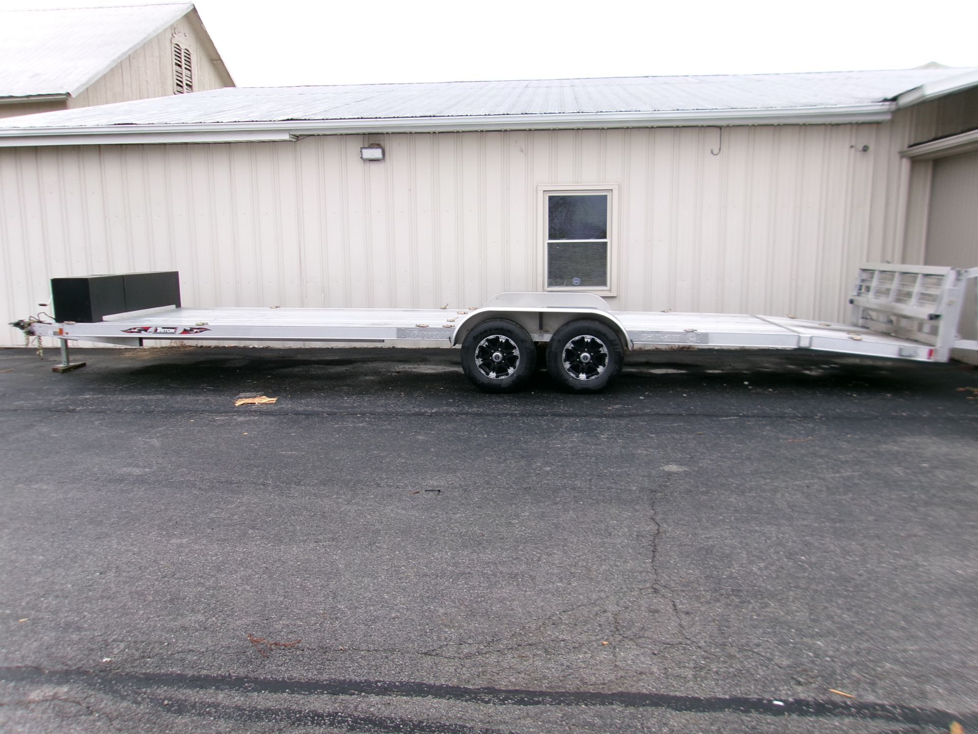 2024 Triton Trailers Aux Beavertail in zulu IN